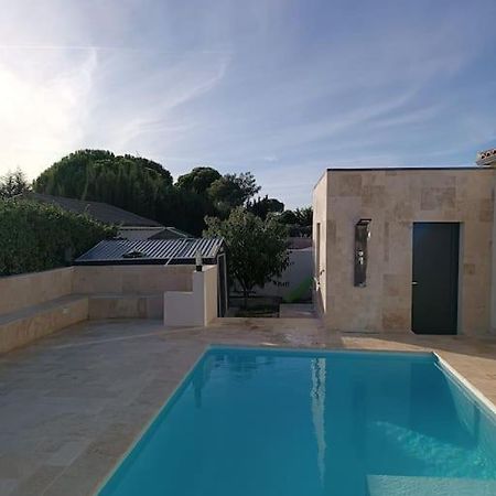 Charmant Studio Avec Piscine Villemoustaussou Dış mekan fotoğraf